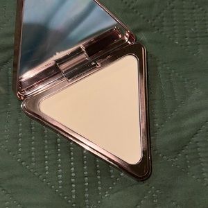 LYS triple fix translucent setting powder